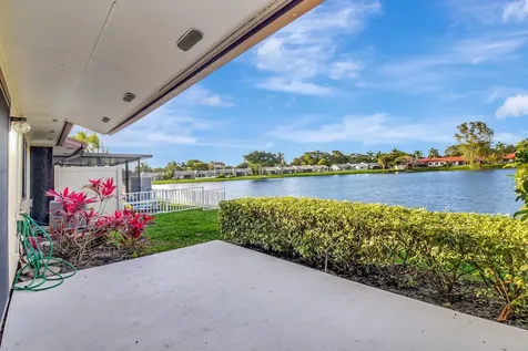 23 Mayfair Lane Boynton Beach FL 33426