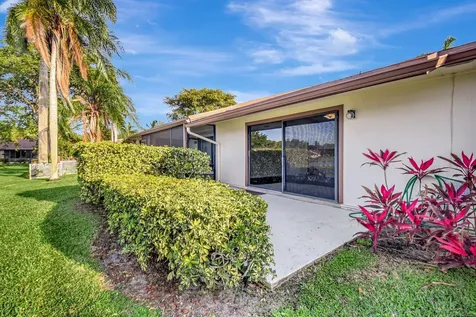 23 Mayfair Lane Boynton Beach FL 33426