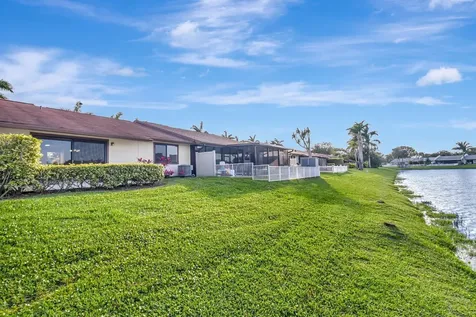 23 Mayfair Lane Boynton Beach FL 33426