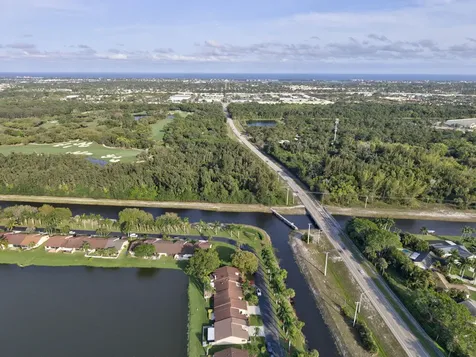 23 Mayfair Lane Boynton Beach FL 33426