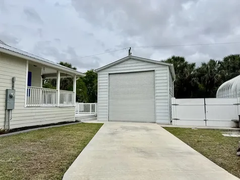 2532 Nw 33rd Avenue Okeechobee FL 34972