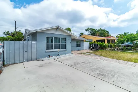 513 El Vedado West Palm Beach FL 33405