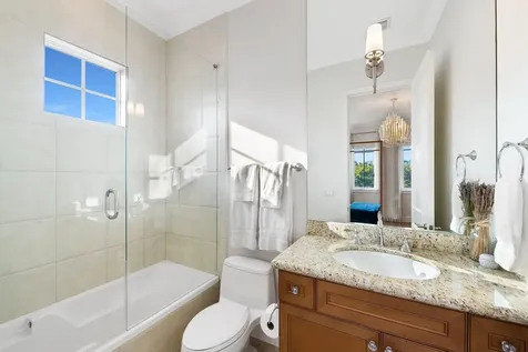 475 Ne 4th Street Boca Raton FL 33432