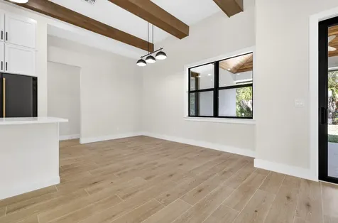 122 Se Via Lago Garda Port Saint Lucie FL 34952