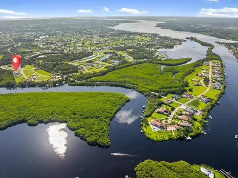 122 Se Via Lago Garda Port Saint Lucie FL 34952