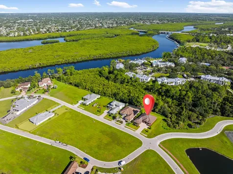 122 Se Via Lago Garda Port Saint Lucie FL 34952