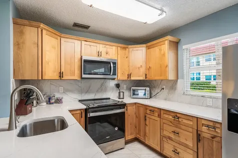65 Woodland Drive Vero Beach FL 32962