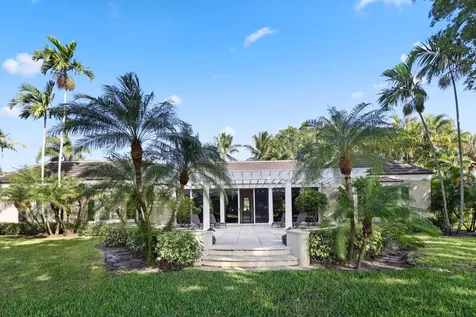 26 Country Road Village of Golf FL 33436