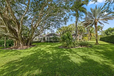 26 Country Road Village of Golf FL 33436