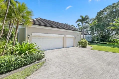 26 Country Road Village of Golf FL 33436