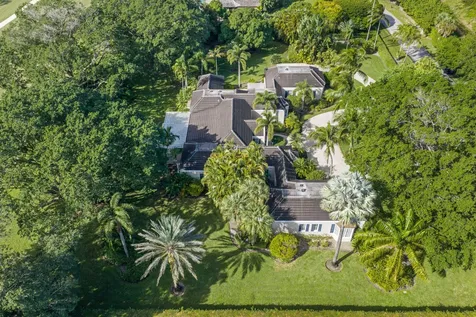 26 Country Road Village of Golf FL 33436