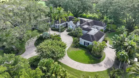 26 Country Road Village of Golf FL 33436