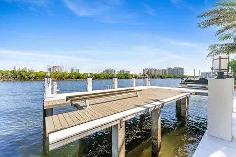 7212 Ne 8th Drive Boca Raton FL 33487