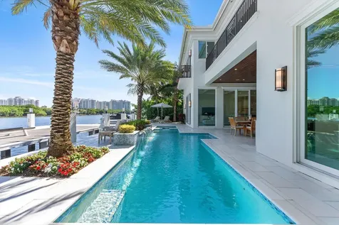 7212 Ne 8th Drive Boca Raton FL 33487