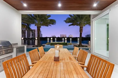 7212 Ne 8th Drive Boca Raton FL 33487