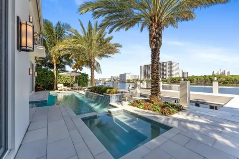 7212 Ne 8th Drive Boca Raton FL 33487