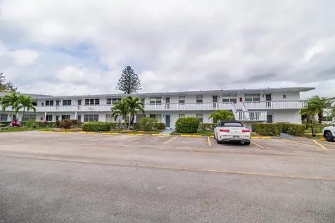 120 Northampton West Palm Beach FL 33417