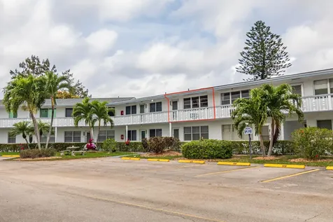 120 Northampton West Palm Beach FL 33417