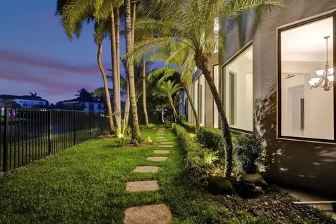 17654 Circle Pond Court Boca Raton FL 33496