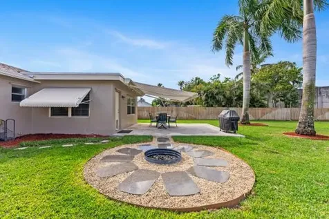 19613 Delaware Circle Boca Raton FL 33434