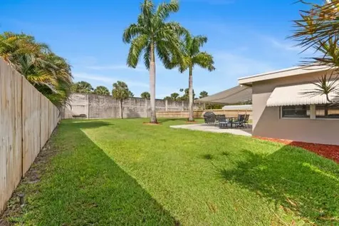 19613 Delaware Circle Boca Raton FL 33434