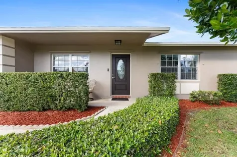 19613 Delaware Circle Boca Raton FL 33434