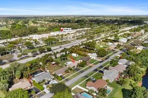 19613 Delaware Circle Boca Raton FL 33434
