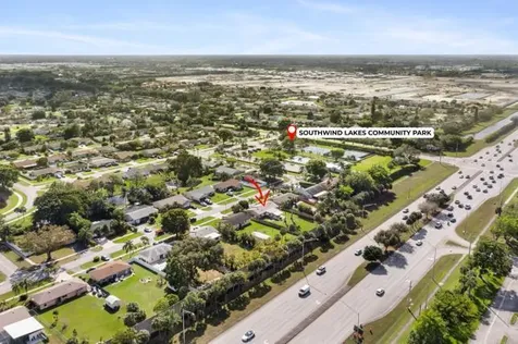 19613 Delaware Circle Boca Raton FL 33434