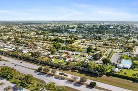 19613 Delaware Circle Boca Raton FL 33434