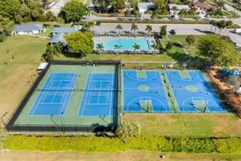 19613 Delaware Circle Boca Raton FL 33434