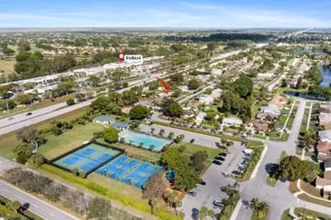 19613 Delaware Circle Boca Raton FL 33434