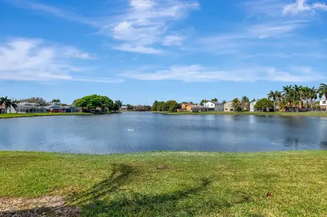 9121 Paragon Way Boynton Beach FL 33437