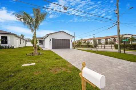 4736 Marguerita Street West Palm Beach FL 33417