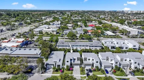 655 Kingsbridge Street Boca Raton FL 33487