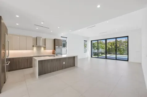 655 Kingsbridge Street Boca Raton FL 33487