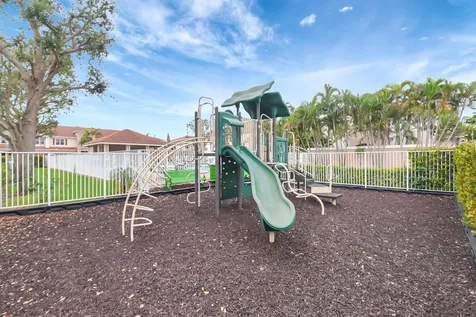 4 Nottingham Place Boynton Beach FL 33426