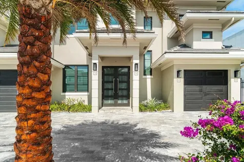 785 Ne 70th Street Boca Raton FL 33487