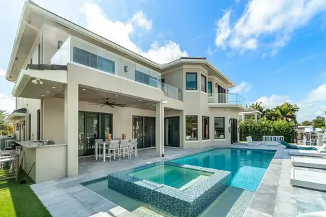 785 Ne 70th Street Boca Raton FL 33487