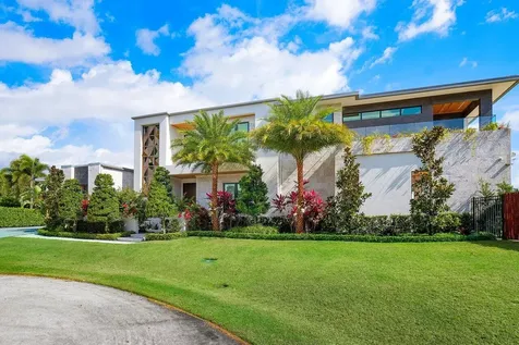 907 Sw 37th Court Boynton Beach FL 33435