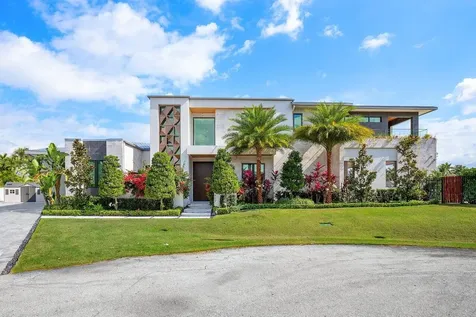 907 Sw 37th Court Boynton Beach FL 33435