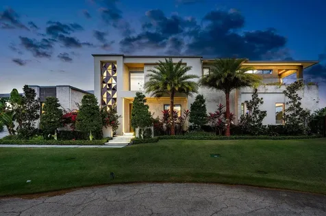 907 Sw 37th Court Boynton Beach FL 33435