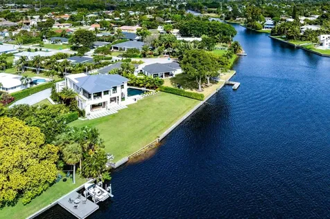 907 Sw 37th Court Boynton Beach FL 33435