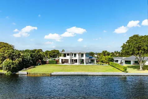 907 Sw 37th Court Boynton Beach FL 33435