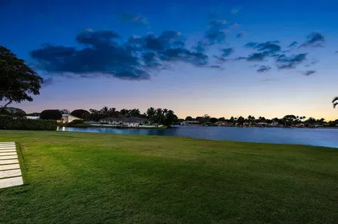 907 Sw 37th Court Boynton Beach FL 33435