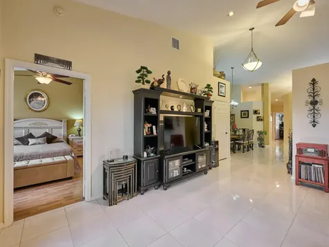 8421 Via Serena Boca Raton FL 33433