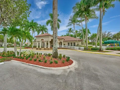 8421 Via Serena Boca Raton FL 33433