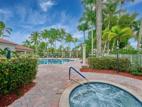 8421 Via Serena Boca Raton FL 33433