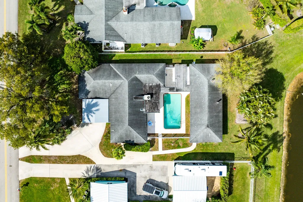 4705 Holly Drive Palm Beach Gardens FL 33418