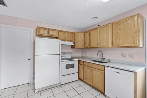 4705 Holly Drive Palm Beach Gardens FL 33418