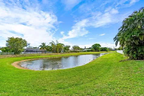 4705 Holly Drive Palm Beach Gardens FL 33418